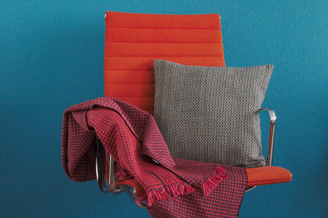 Gewebte Decke ABILITY (weinrot, pink, orange)