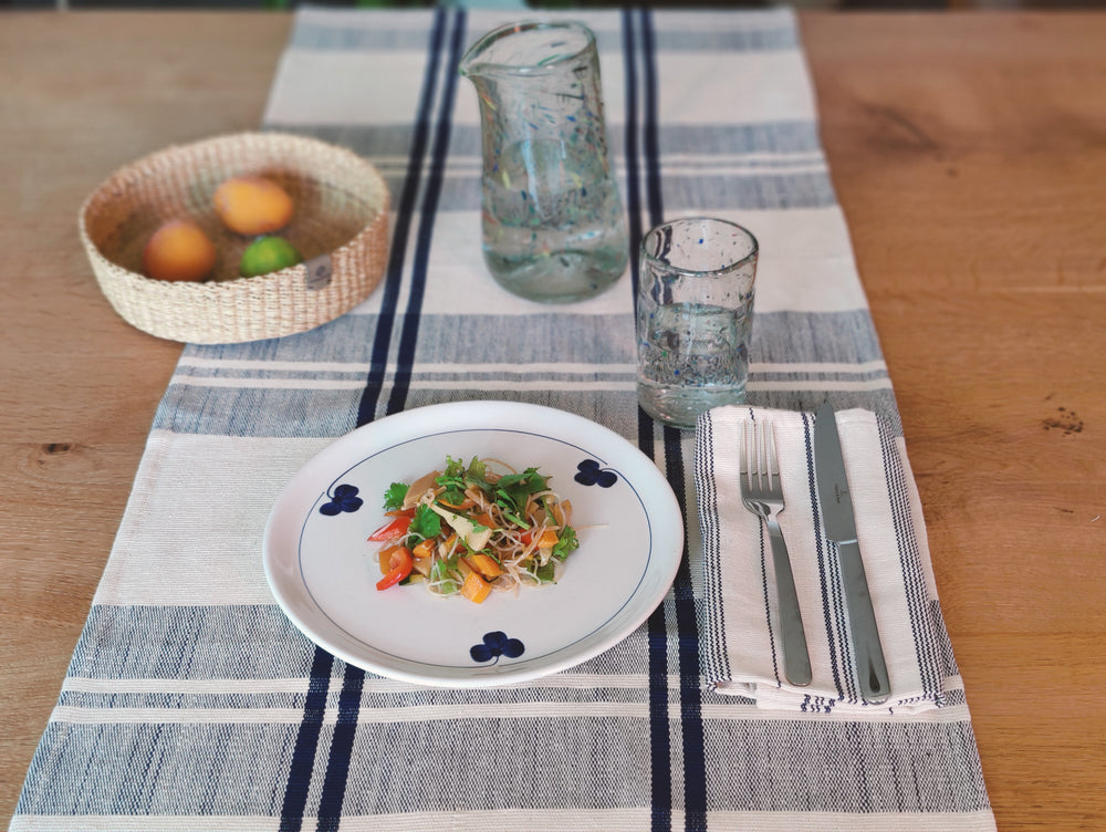 Tischläufer gewebt ANLOGA (naturweiß, royal blau)