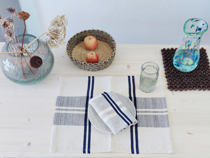 Tischuntersetzer gewebt ANLOGA (naturweiß, royal blau)