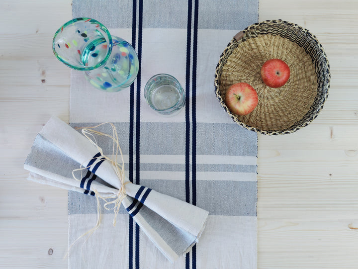 Tischläufer gewebt ANLOGA (naturweiß, royal blau)