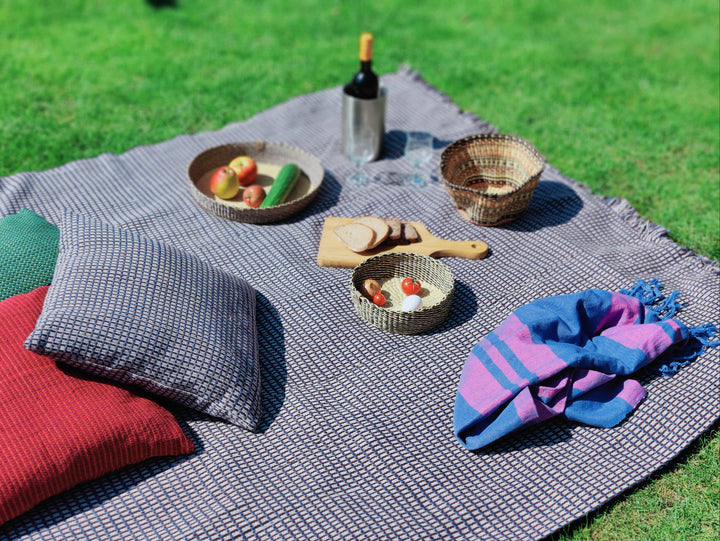 Gewebte Decke ABILITY (himmelblau, kaffeebraun, beige)