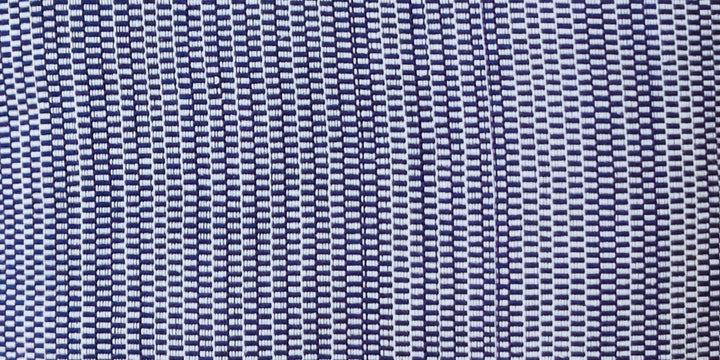 Gewebtes Kissen TWO IS ONE (dunkelblau, beige)