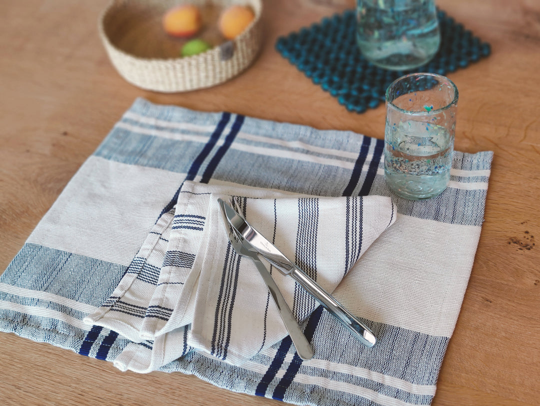 Placemat handwoven ANLOGA (off-white, royal blue)